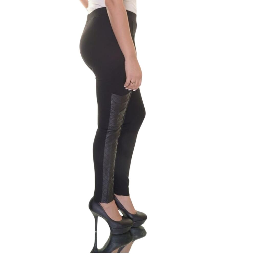Tinseltown Pull on Quilted Leg Black Pants - NWT Size Small